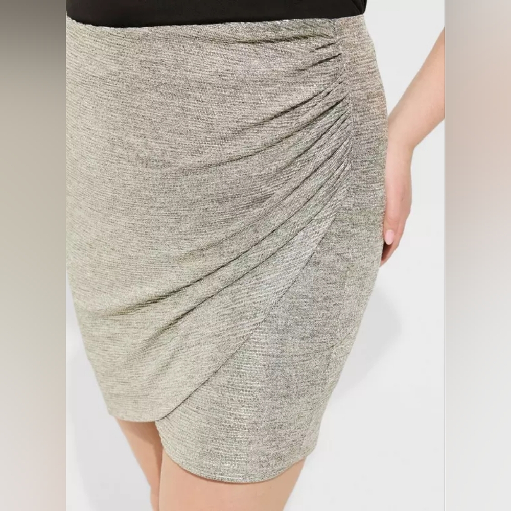 Torrid plus foil knit tulip hem mini skirt, 2XL, silver - Picture 3 of 12